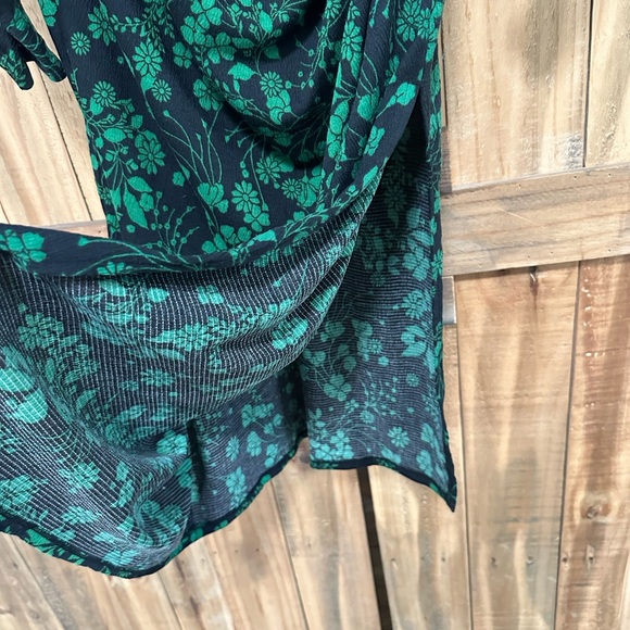 Black/green mock neck long sleeve dress size medium - Picture 2 of 7